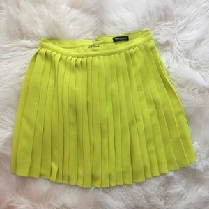 American Apparel Pleated Lime Mini Skirt
